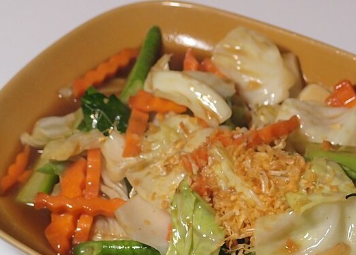 ผัดผักรวมไก่